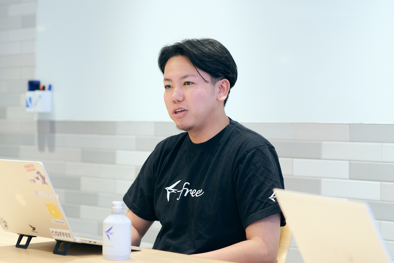 画像を説明するテキストなくても可