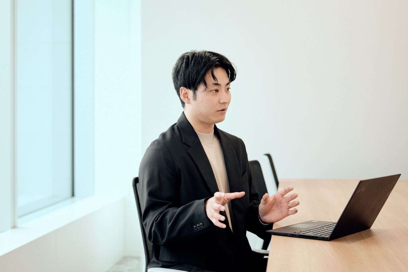 画像を説明するテキストなくても可